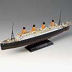 RMS Titanic Centenary Edition 1/700 Scale Model Kit