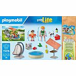 My Life: Splashing fun at home / Living House 