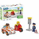 JUNIOR: Everyday Heroes