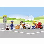 JUNIOR: Everyday Heroes