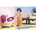 Dollhouse: Bathroom with Tub   
