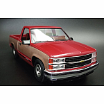 1992 Chevy Silverado C1500 1:25 Scale Model Kit.