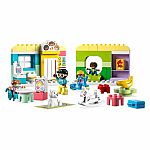 Duplo: Life At The Day-Care Center