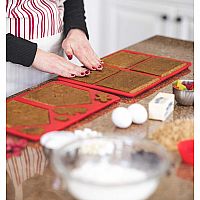 Gingerbread House 5-Piece Baking Set 