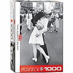 V-J Day Kiss in Times Square - Eurographics