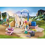 Horses of Waterfall: Washing Station with Isabella and Lioness