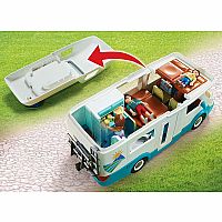 Family Fun: Camper Vehicle Playset.