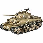 M4 Sherman Tank with 3 crew 1:35