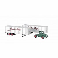 Canadian Pacific Green Truck Cab & 2 Piggyback Trailers - HO Scale